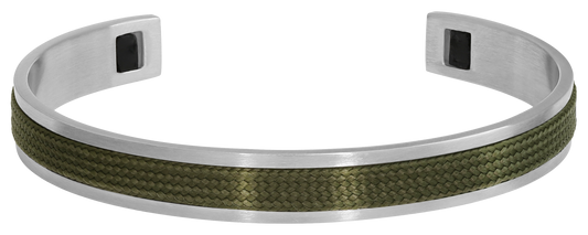 HAUBANS: 9MM SATINED STEEL BANGLE AND KAKI POLYESTER CORD. ONE SIZE. A STRIKING CONTRAST COMBINING MATERIALS. THE STEEL PROVIDES STRENGTH WHILE THE TEXTILE ADDS A TOUCH OF SOFTNESS.